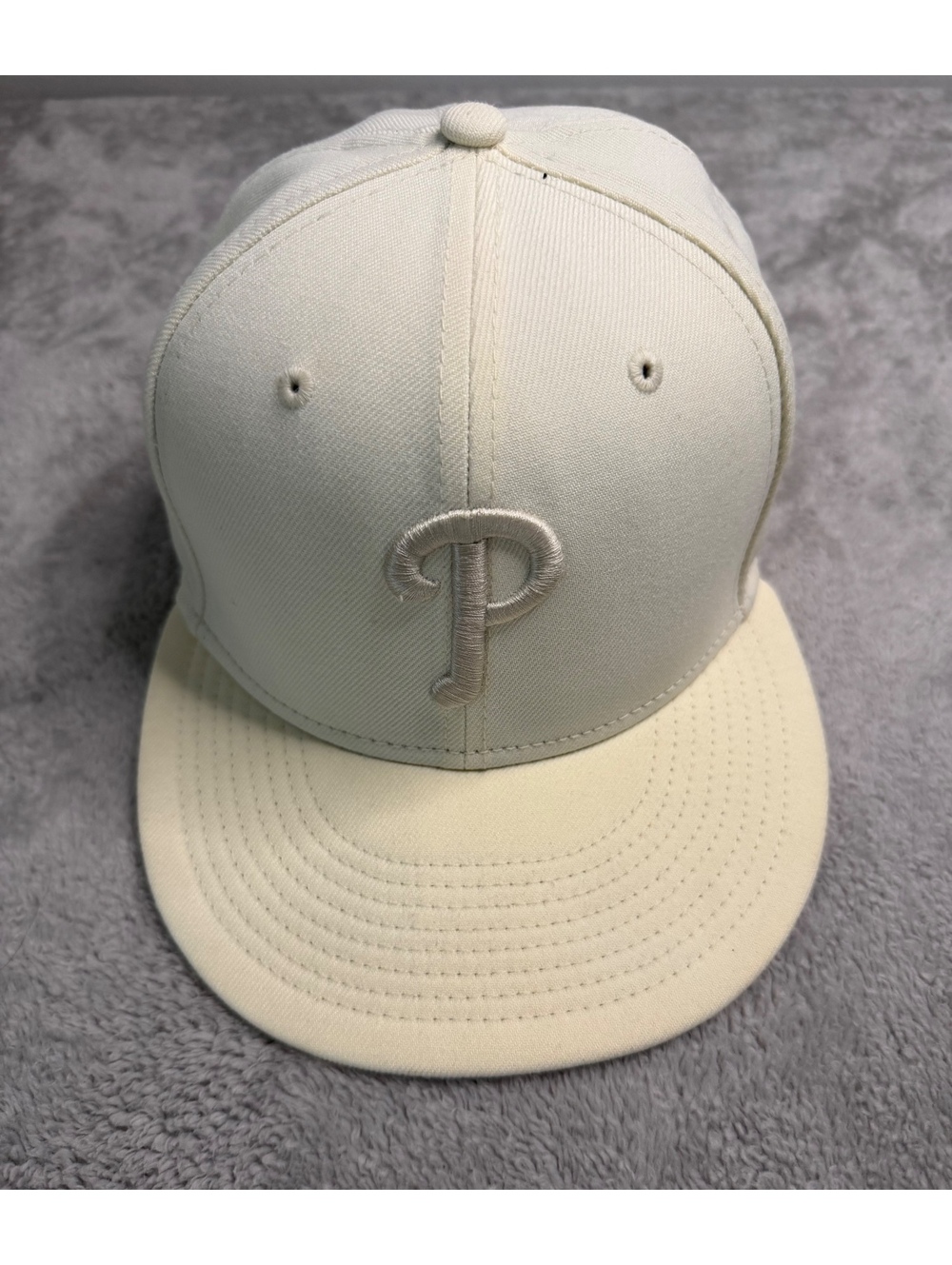 Philadelphia Phillies New Era 9FIFTY Snapback Hat Cream Tonal Logo MLB Cap